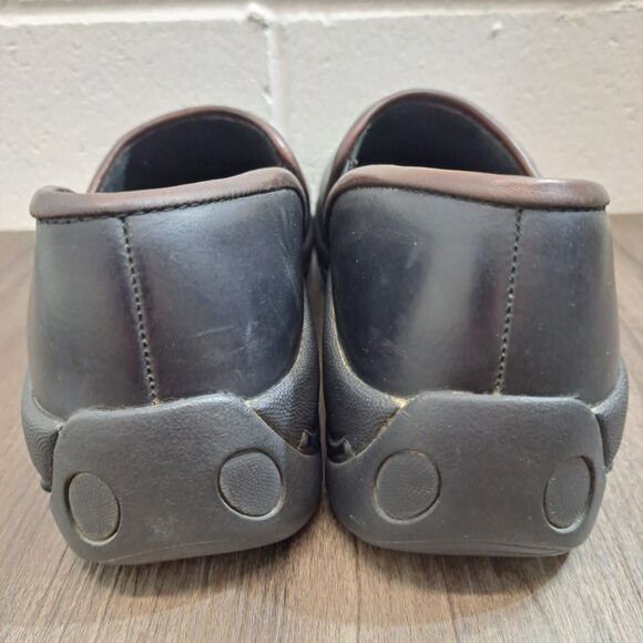 Dansko Clog. Black Leather Casual Slip Resistant Slip On Clogs Women's Size 9.5M - Picture 5 of 9